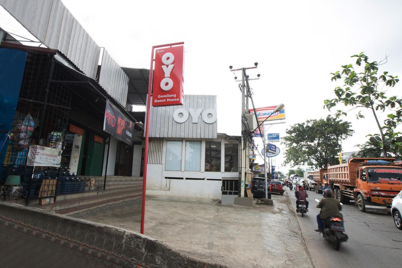 Oyo 298 Gemilang Guesthouse Tangerang Exterior photo